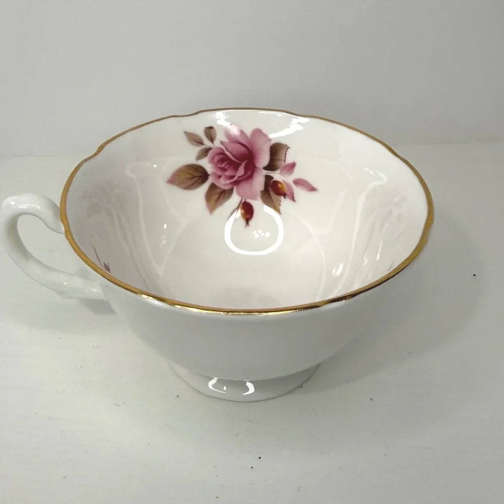 Royal Grafton Fine Bone China Teacup Rose Floral Gold Rim Made in England